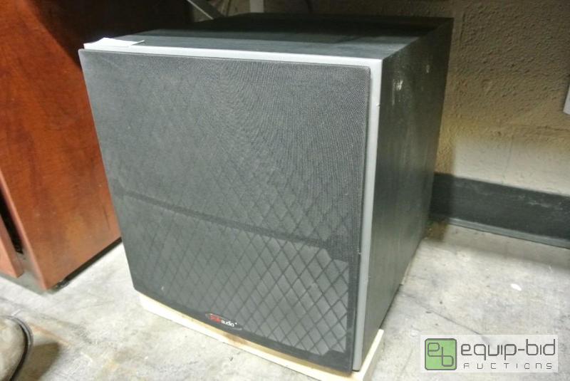 lot 700 image: 4 Piece Speaker Set