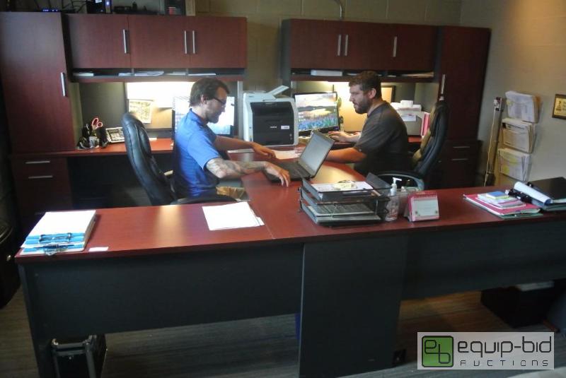 lot 706 image: Large Office Desk Set with Overhead Cabinets and Under Desk Drawers