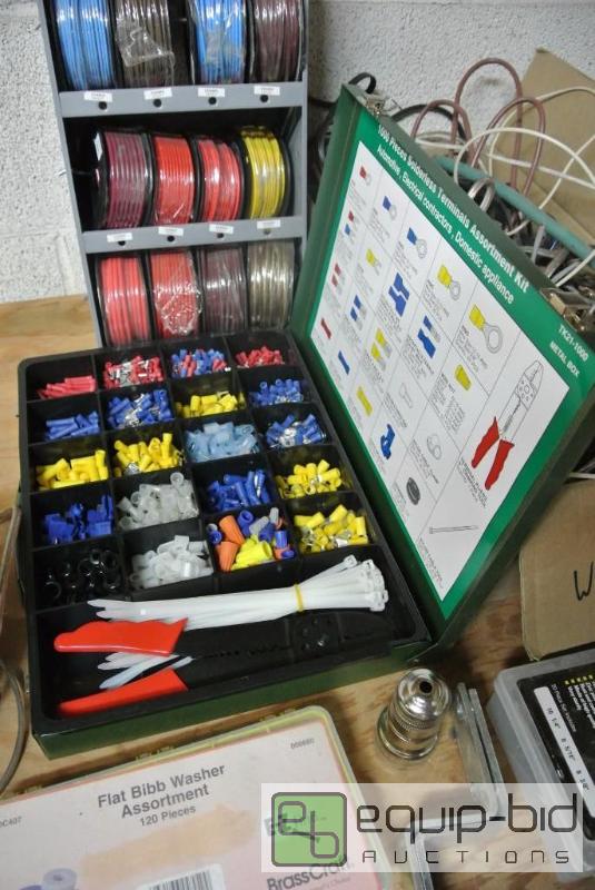 lot 734 image: Nice Lot of New and Gently Used Electronic Supplies