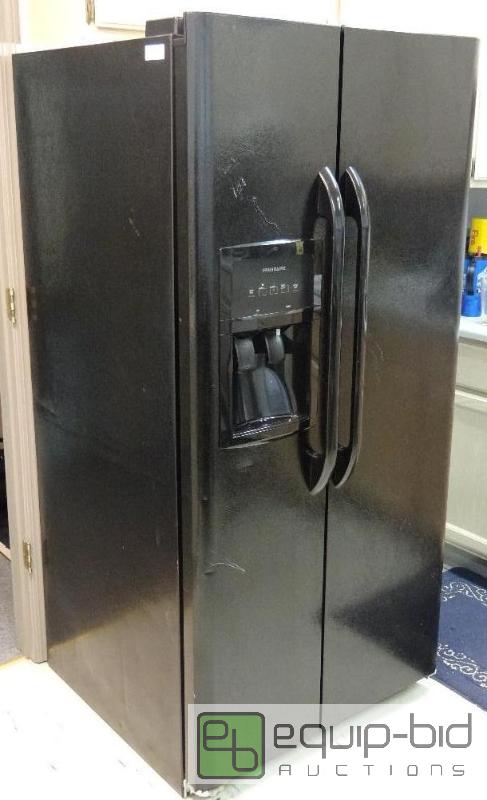 lot 9027 image: Frigidaire Residential Refrigerator