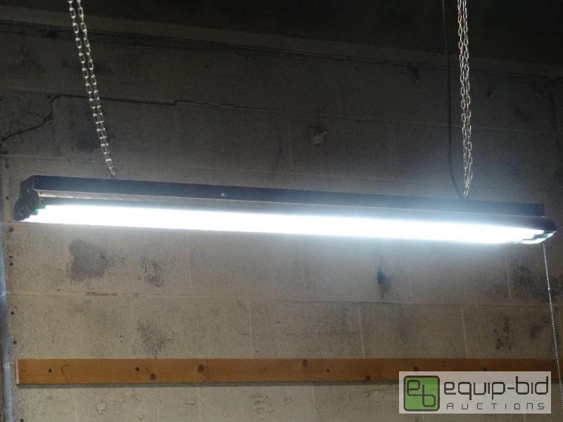 lot 9036 image: Lot of Three Diamond Plate Work Lights