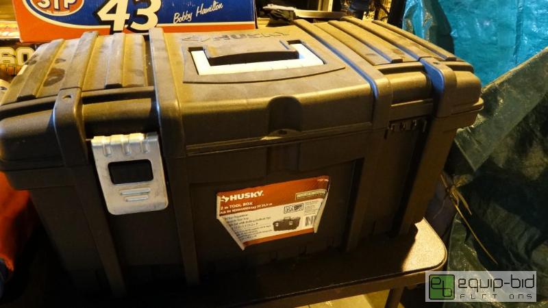 lot 502 image: Husky Tool Storage Box
