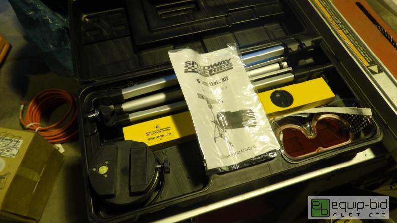 lot 510 image: New Laser Level,  In case