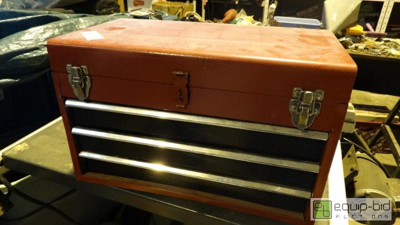 lot 513 image: 3 Drawer Metal Tool Storage Box