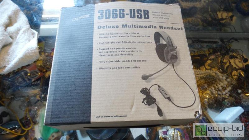 lot 528 image: Deluxe Multi Media Headset