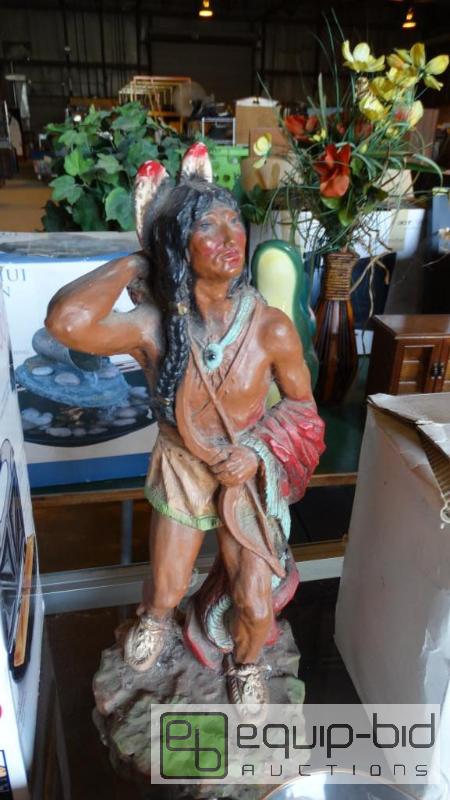lot 578 image: Native Decorative Sculpture