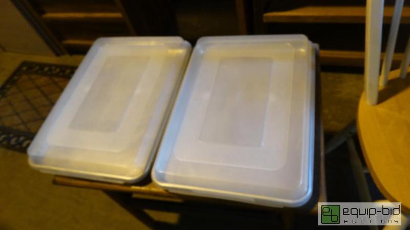 lot 613 image: (2) Aluminum Full size Sheet Pans w Covers