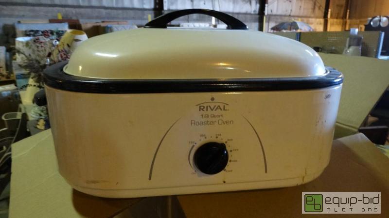 lot 614 image: Rival 18 qt Roaster Oven