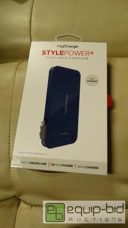 lot 636 image: Style Power Portable Charger