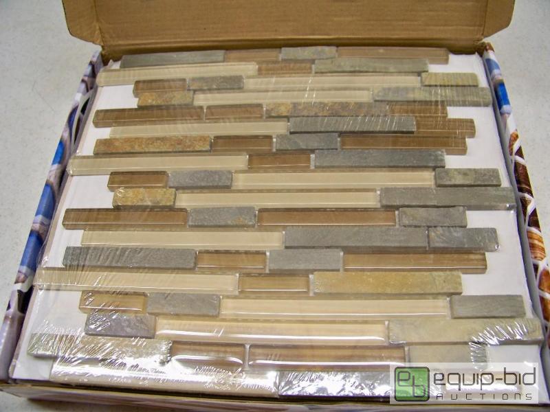 lot 1031 image: 5 Sheets Glass Tile