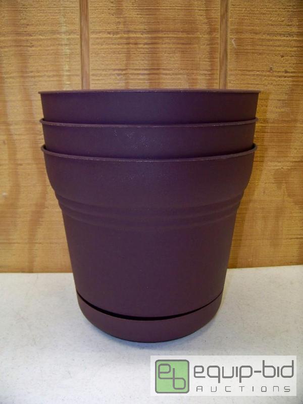 lot 1090 image: 3 New 10 Saturn Exotica Flower Pots