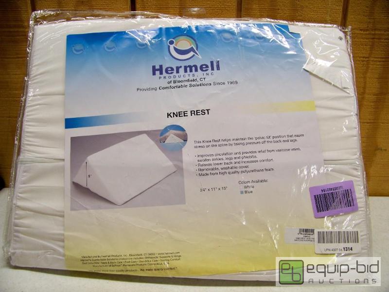 lot 1133 image: Hermell Products Knee Rest Pillow