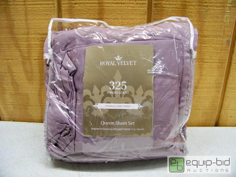 lot 1172 image: Royal Velvet Sheet Set Queen