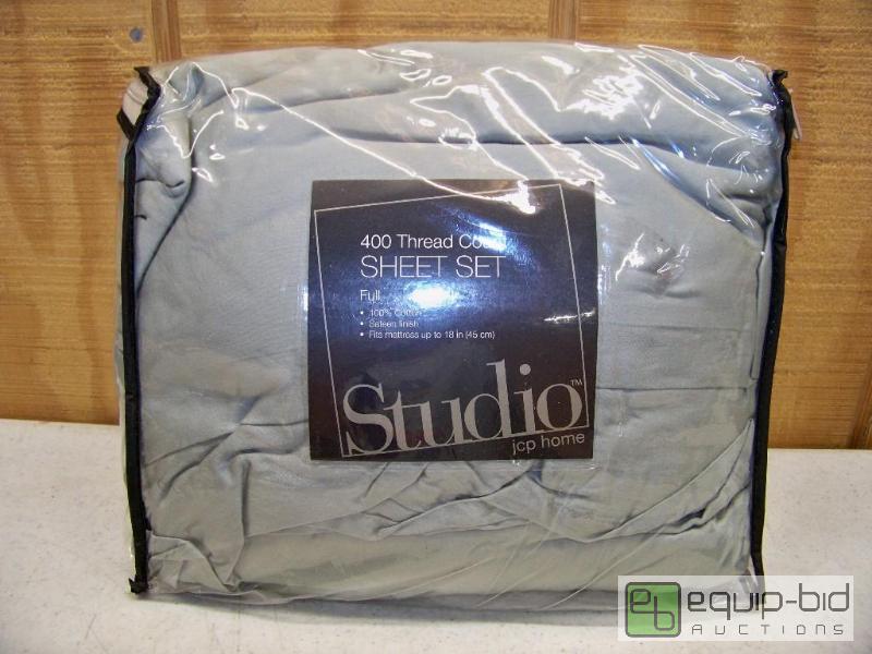 lot 1180 image: JC Penney Studio Sheet Set Full