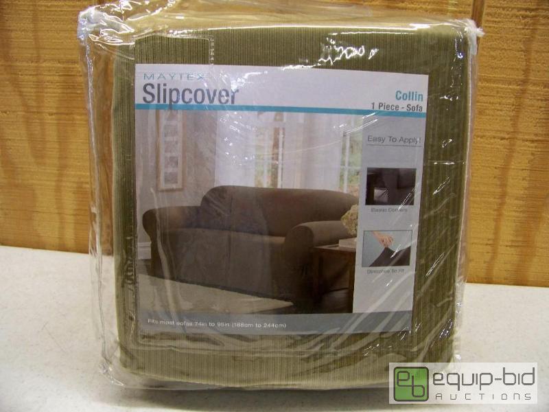lot 1206 image: Maytex Slip Cover Sofa Collin