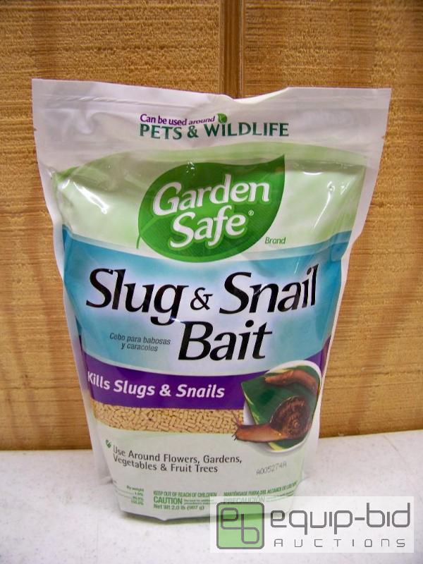 lot 1209 image: Garden Safe Slug and Snail Bait