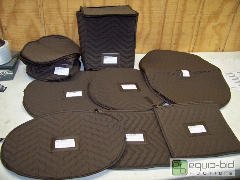 lot 1284 image: 8 Piece Brown Microfiber Dish Pack Set