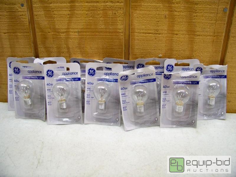 lot 1296 image: Case of 12 GE 40W Appliance Bulbs