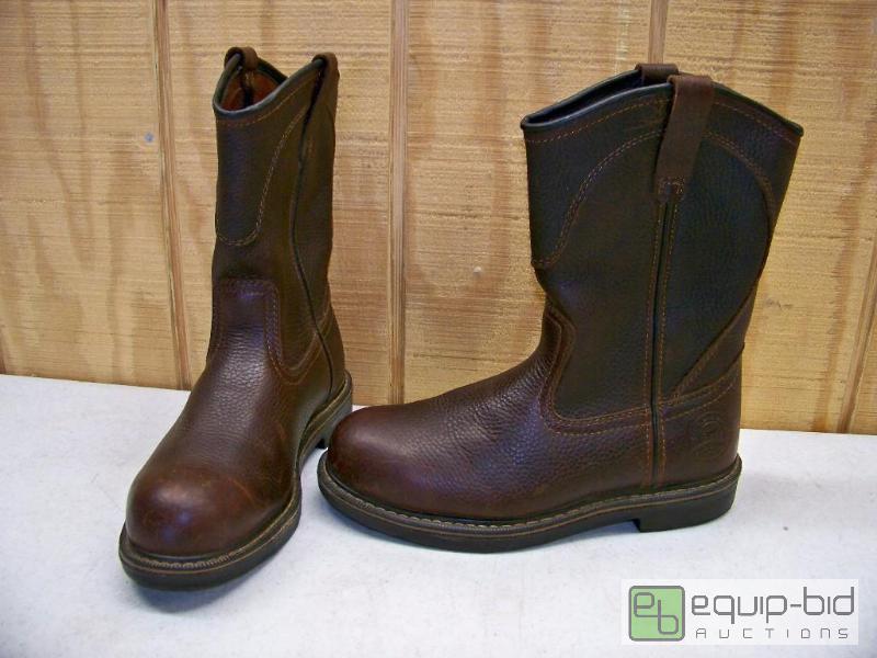 lot 1333 image: Mens Red Wing Irish Setter Work Boots
