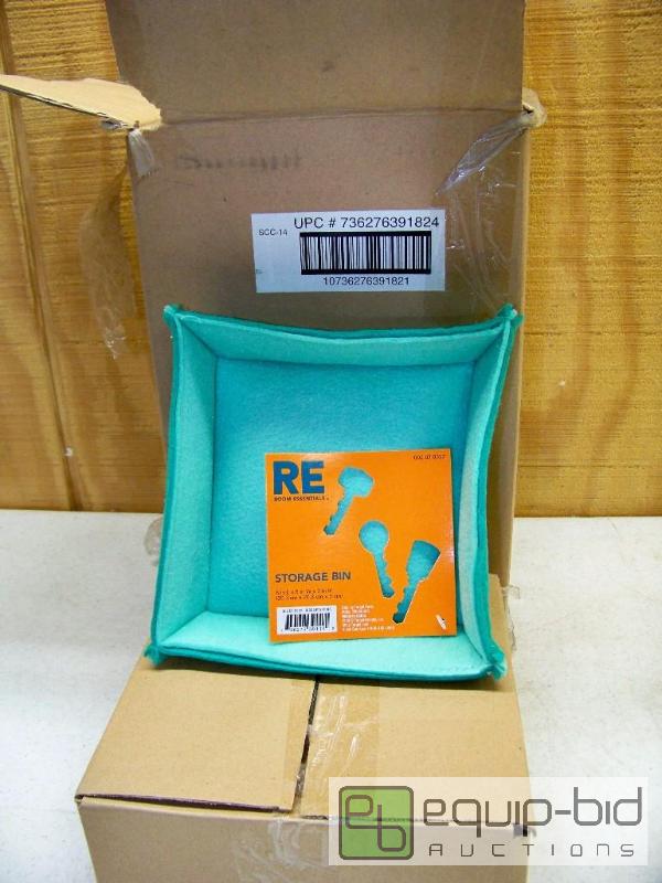 lot 1364 image: Case of 12 Room Essentials 8 x 8 x 2 Storage Bins