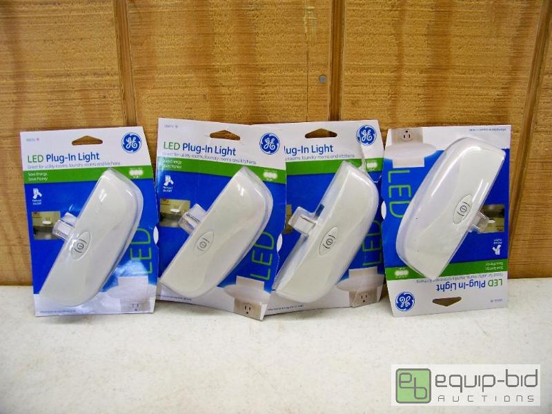 lot 1398 image: 4 GE Plug-in LED Lights