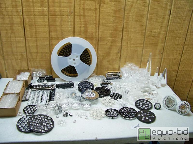 lot 1469 image: Huge Lot of LED Lights and Lenses