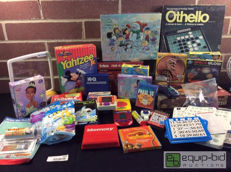 lot 3030 image: Games &amp Puzzles Lot  IncludesMickey Mous...