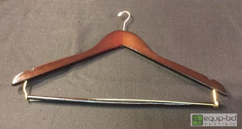 lot 3069 image: Lot of Mens Pant Hangers  Quantity 100 Appr...