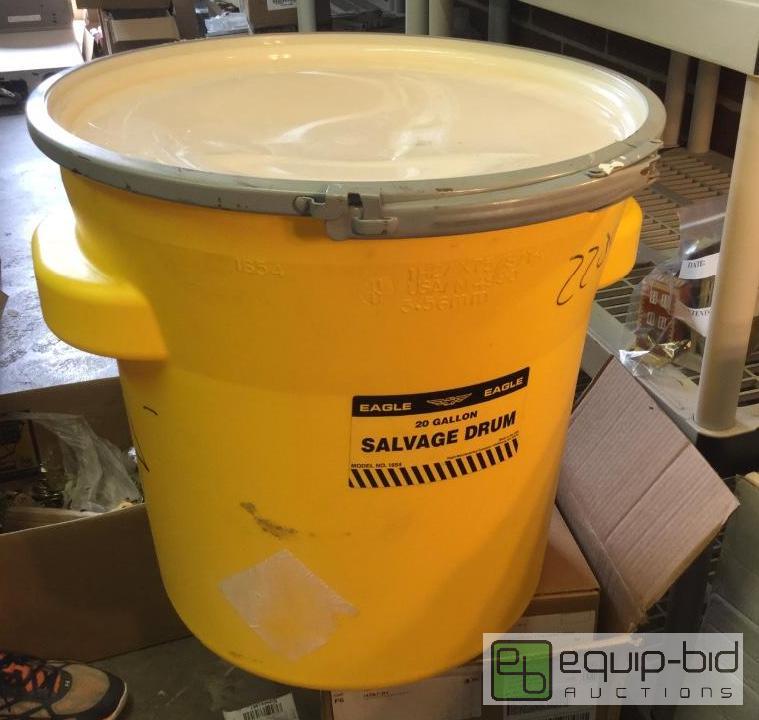 lot 3075 image: Eagle 20 Gallon Salvage Drum  Quantity 1 Con...