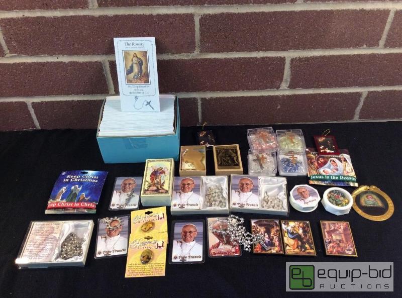 lot 3082 image: Lot of Catholic Rosaries  Quantity 20 plus i...