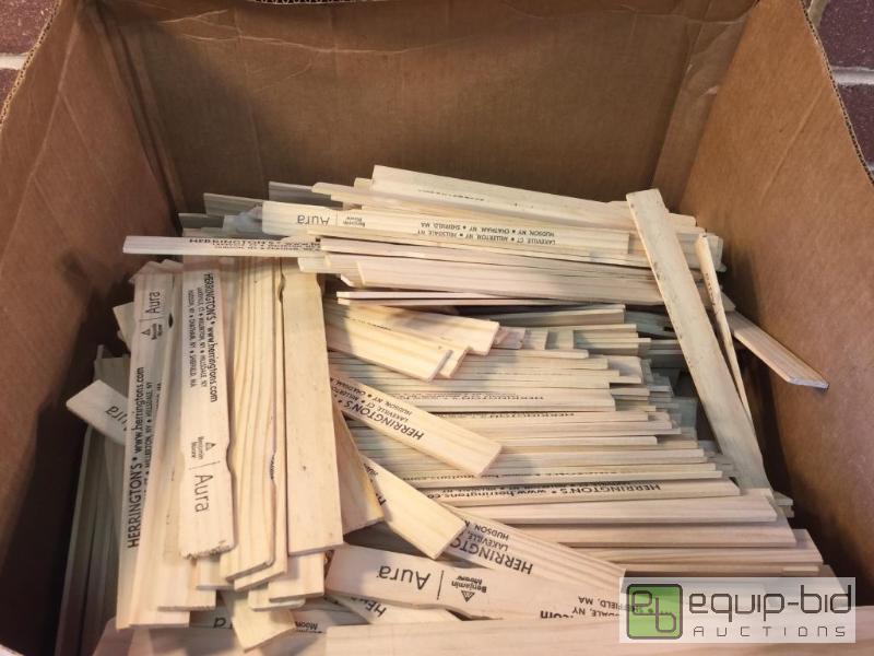 lot 3088 image: Paint Stir Sticks  Quantity 200 Plus Conditi...