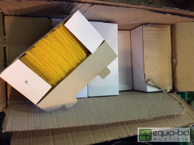 lot 3116 image: 50,000 Tag Price Barbs Pins For Tag Guns  Qun...