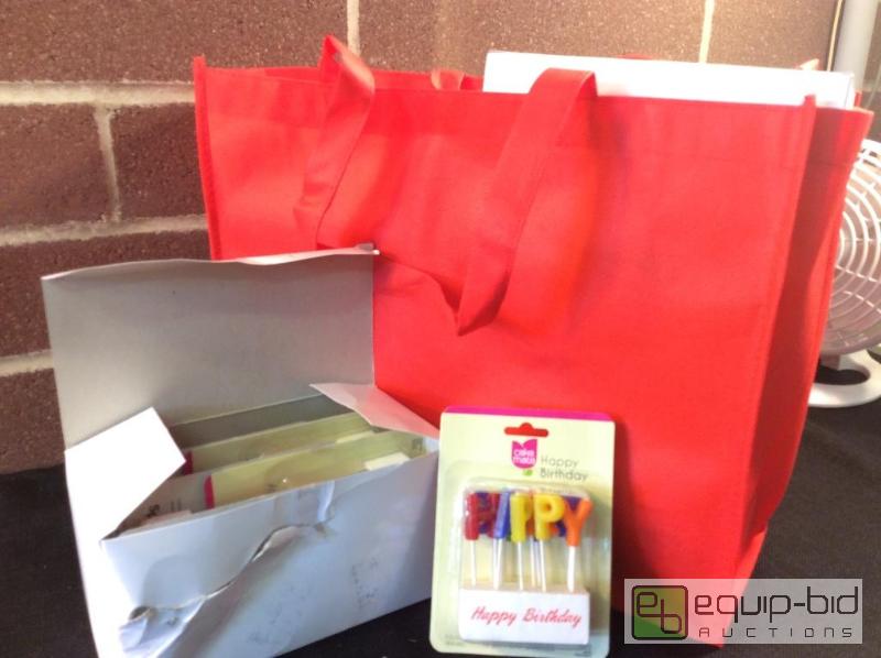 lot 3138 image: Cake Mate Happy Birthday Candles - 13 Candles...