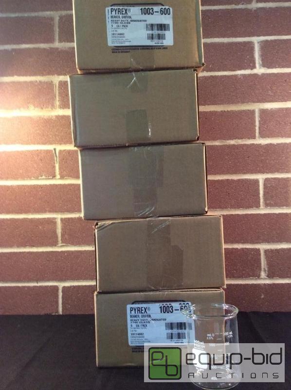 lot 3140 image: Pyrex Beaker, Griffin, Heavy Duty, Graduated ...