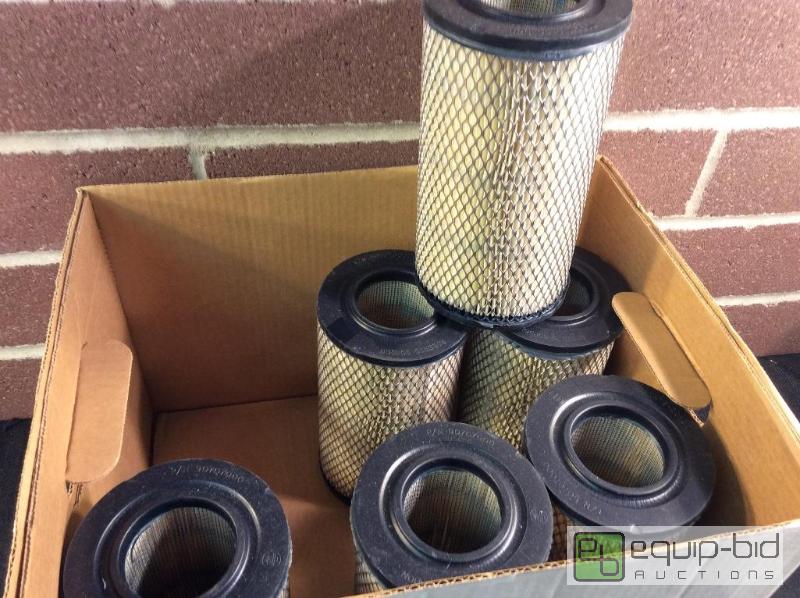 lot 3169 image: Roberts-Gordon Air Intake Filters  Quantity ...