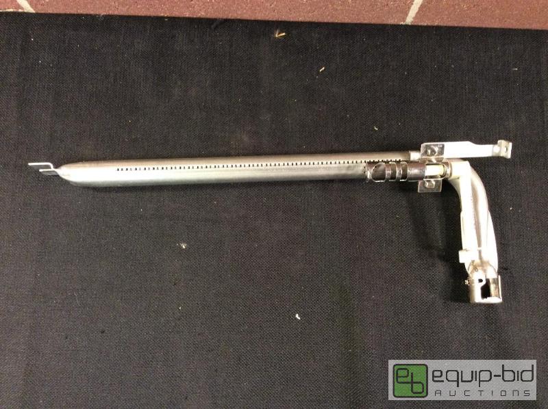 lot 3170 image: Oven Burner Assembly w Igniter  Quantity &n...