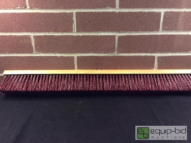 lot 3179 image: Carlisle Juno Garage Brushes 7870  Quantity ...