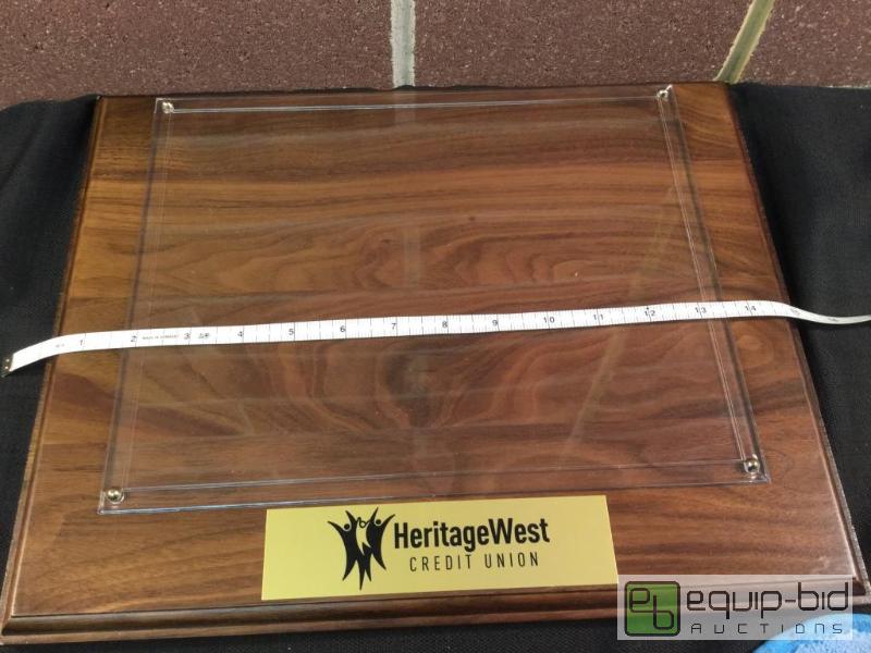 lot 3180 image: Lot of Certificate Plaques