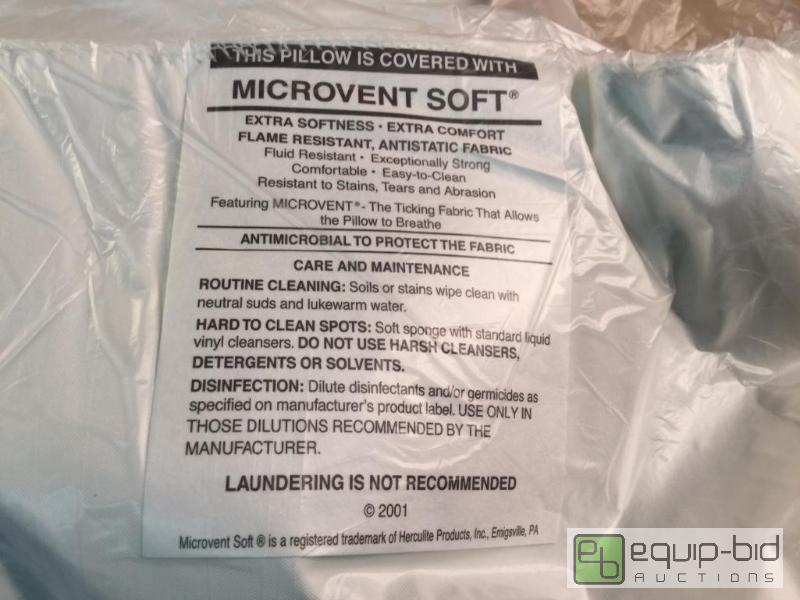 lot 3199 image: Lot of Microvent Queen Pillows