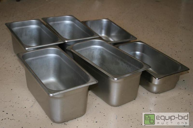 lot 1421 image: Lot includes 6 buffet pans 4- 12.5&quot x 7...