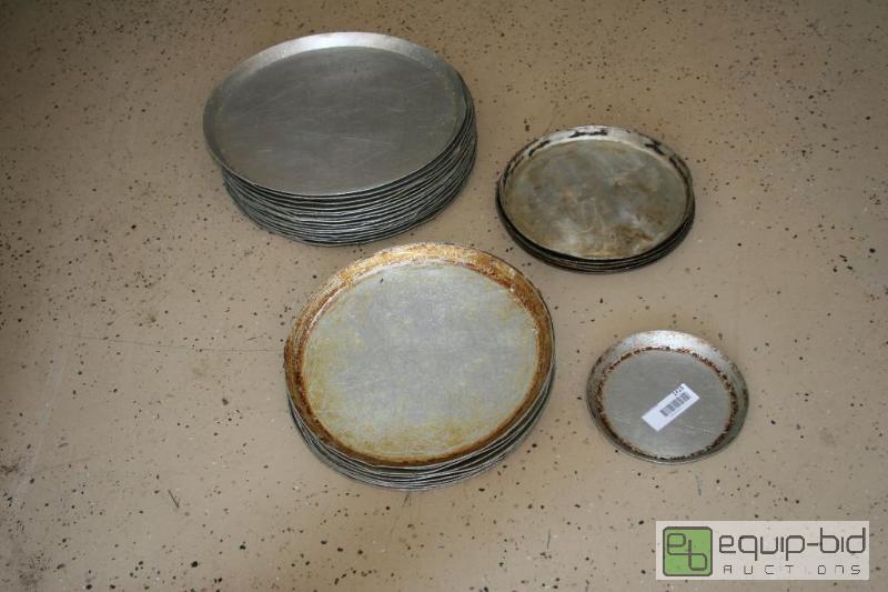 lot 1423 image: lot includes Size - amount 7&quot - 1 10&qu...