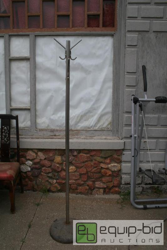lot 1452 image: Standing Coat Rack 6 tall...