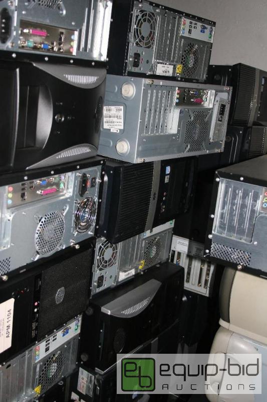 lot 1471 image: Lot includes 25 computer towers (Assortment ...