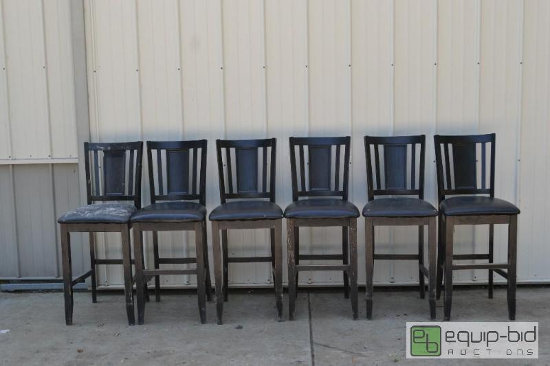 lot 100 image: 6 Black Wooden Bar StoolsVinyl Seat with Wood...