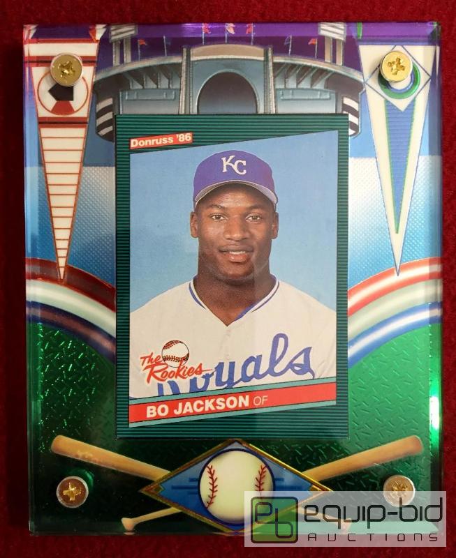 lot 1057 image: EXTREMEMLY RARE BO JACKSON 1986 DONRUSS ROOKIES UPDATE ROOKIE CARD (MINT) AMAZING DISPLAY HOLDER