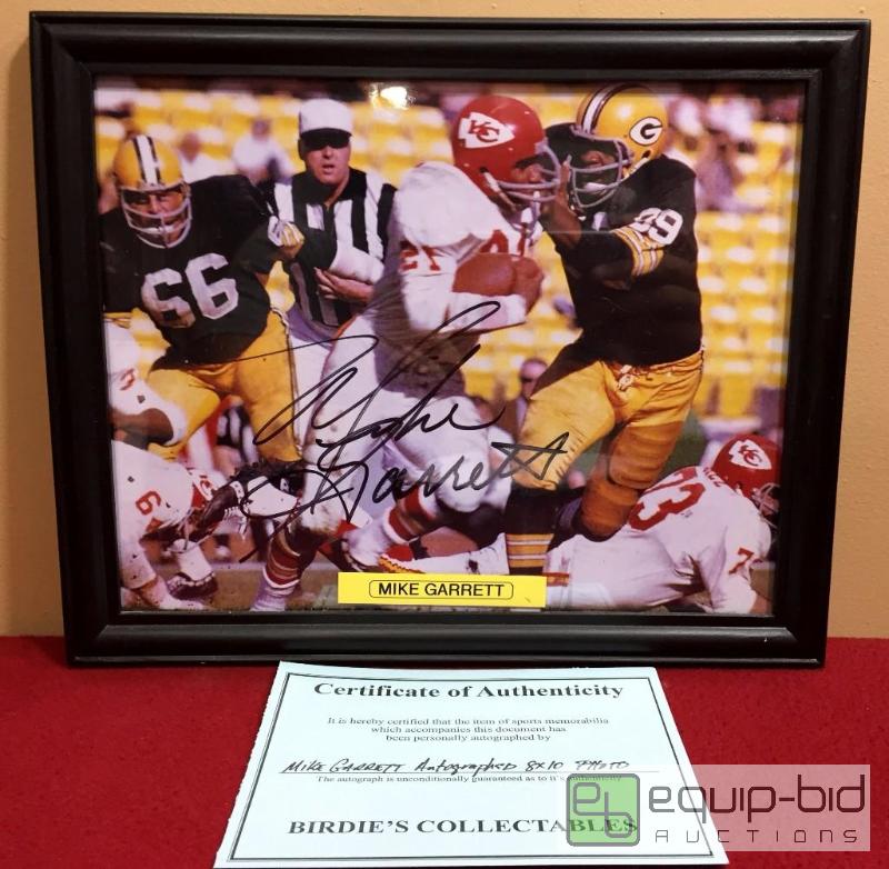 lot 1127 image: MIKE GARRETT FRAMED AUTHENTIC AUTOGRAPHED 8 X 10 PHOTO WITH COA 1969 CHIEFS SUPERBOWL CHAMP PLAYER