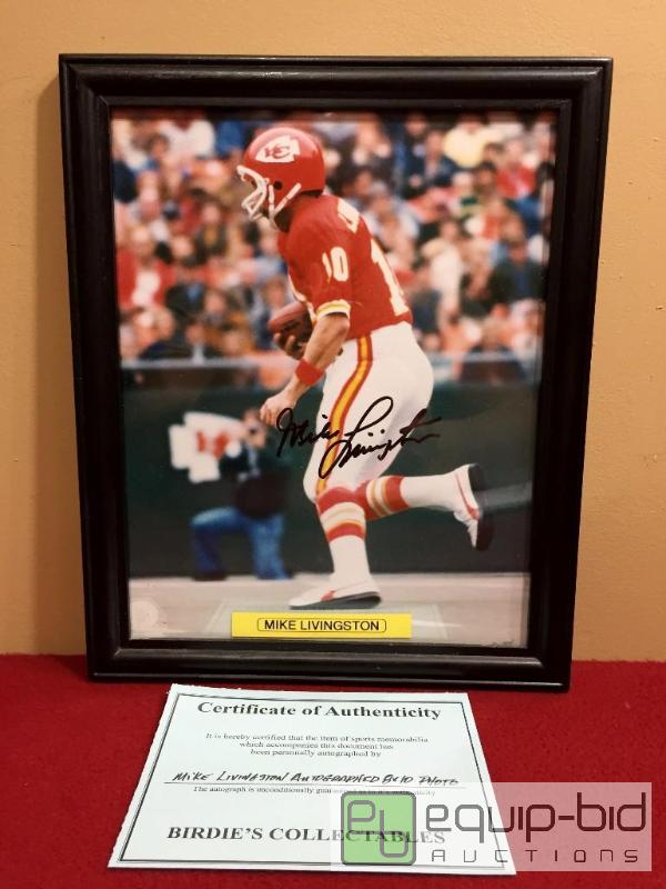 lot 1130 image: MIKE LIVINGSTON FRAMED AUTHENTIC AUTOGRAPHED 8 X 10 PHOTO W COA 1969 CHIEFS SUPERBOWL CHAMP PLAYER