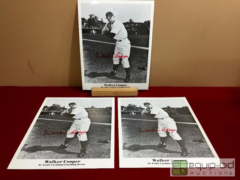 lot 1137 image: (3) WALKER COOPER ST. LOUIS CARDINALS AUTHENTIC AUTOGRAPHS