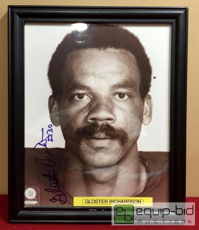 lot 1151 image: GLOSTER RICHARDSON FRAMED AUTHENTIC AUTOGRAPHED 8X10 PHOTO WCOA 1969 CHIEFS SUPERBOWL CHAMP PLAYER