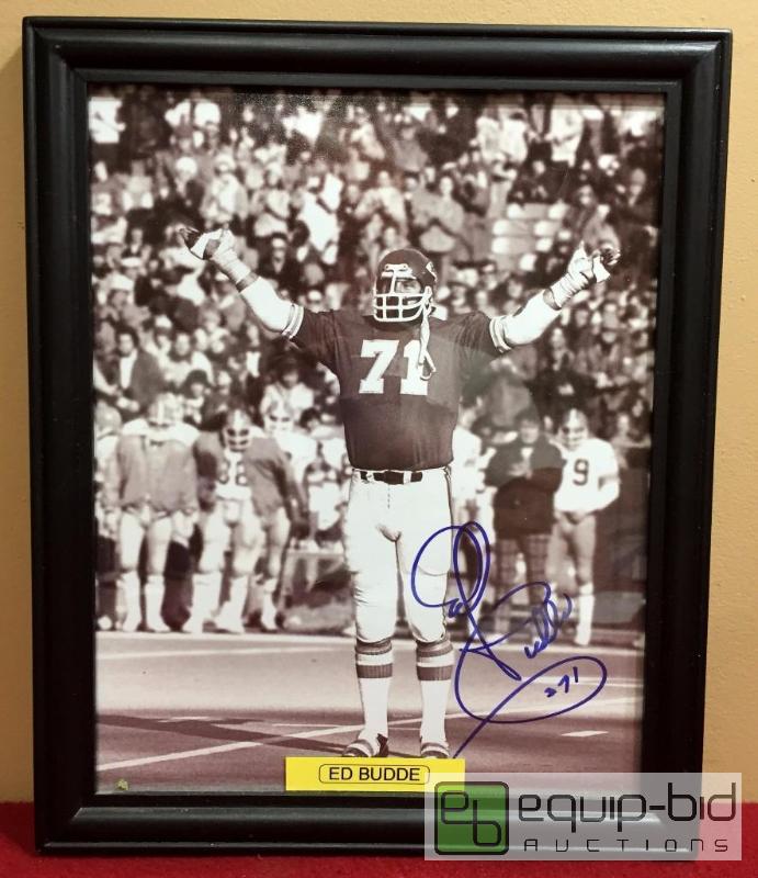 lot 1154 image: ED BUDDE FRAMED AUTHENTIC AUTOGRAPHED 8 X 10 PHOTO WITH COA 1969 CHIEFS SUPERBOWL CHAMP PLAYER